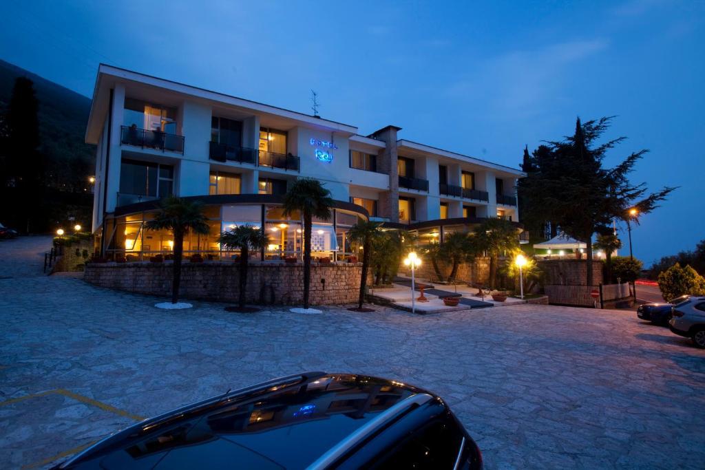 Hotel Residence Rely برنزوني سول جاردا المظهر الخارجي الصورة